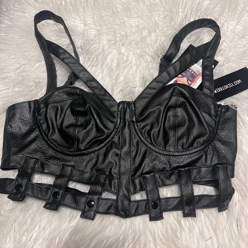 Dollskill club exx black leather look top